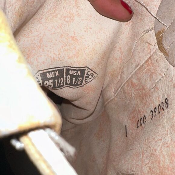 Frida Cuadra Pointed Toe Western Boots - Picture 8 of 10